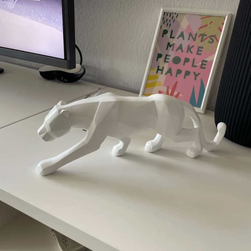 Estatueta Predadora Moderna - Resina